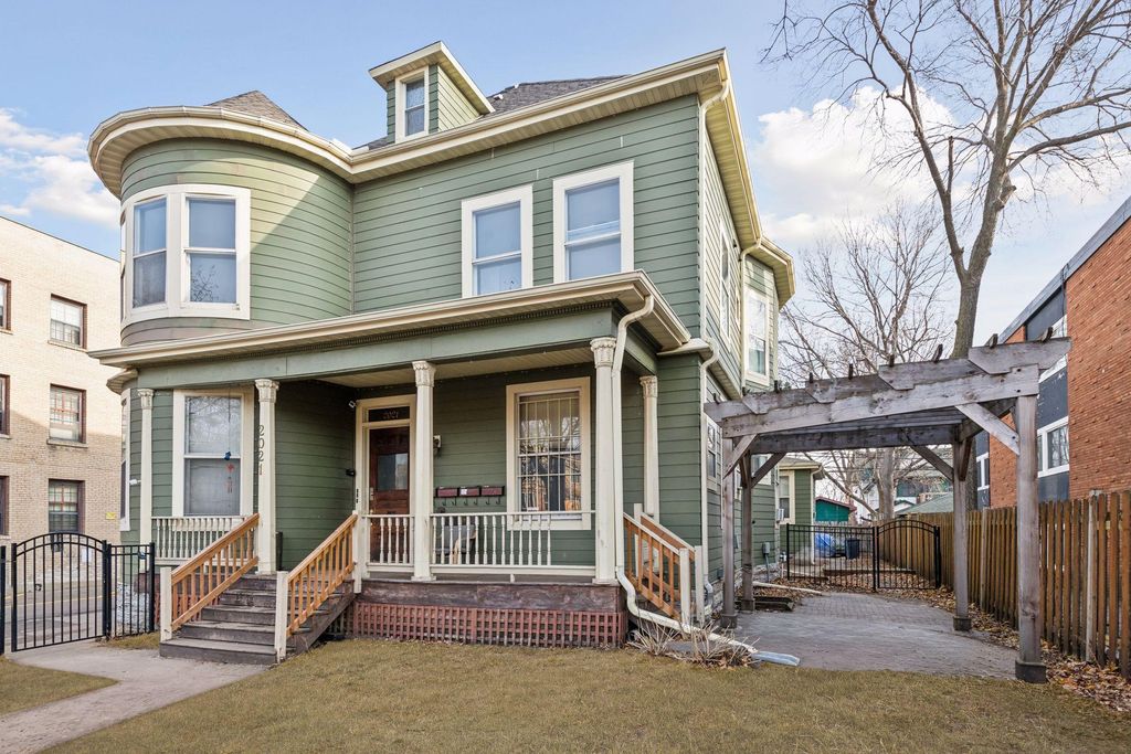 Photo of 2021 3rd Avenue S, Minneapolis, MN 55404 (MLS # 7071556)