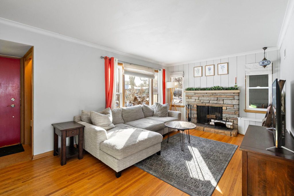 Photo of 1426 Kentucky Avenue S, Saint Louis Park, MN 55426 (MLS # 6823806)