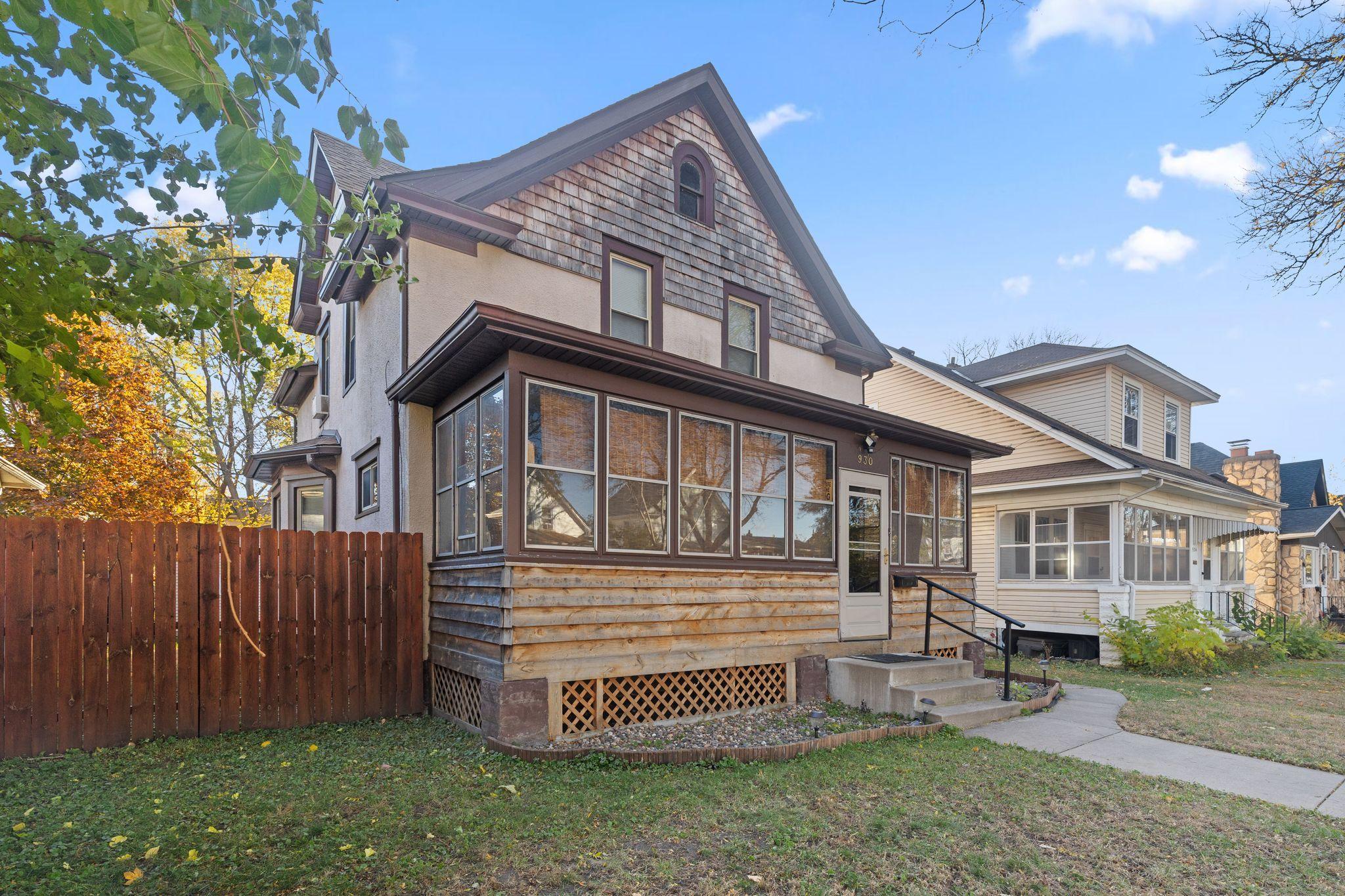 930 Central Avenue W