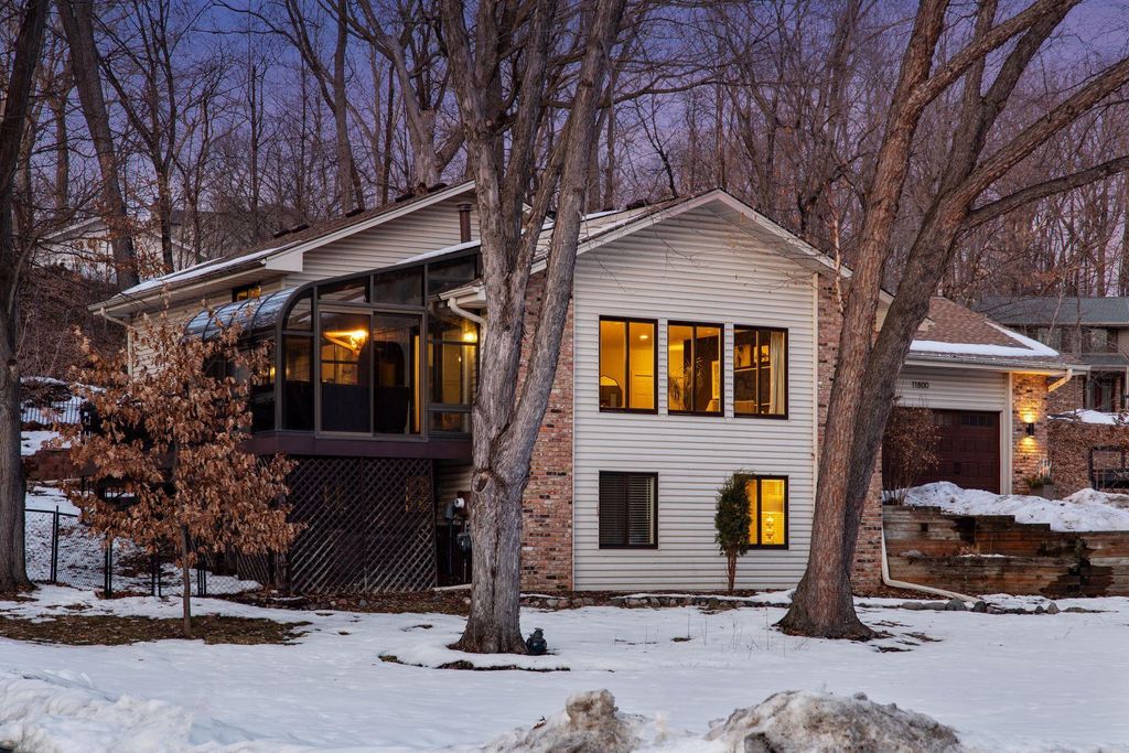 Photo of 11800 36th Avenue N, Plymouth, MN 55441 (MLS # 7020420)