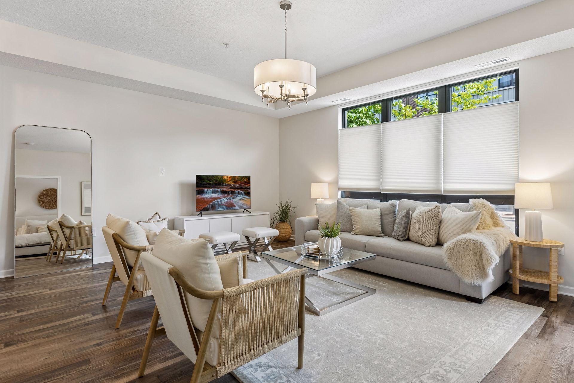 3709 Grand Way 122