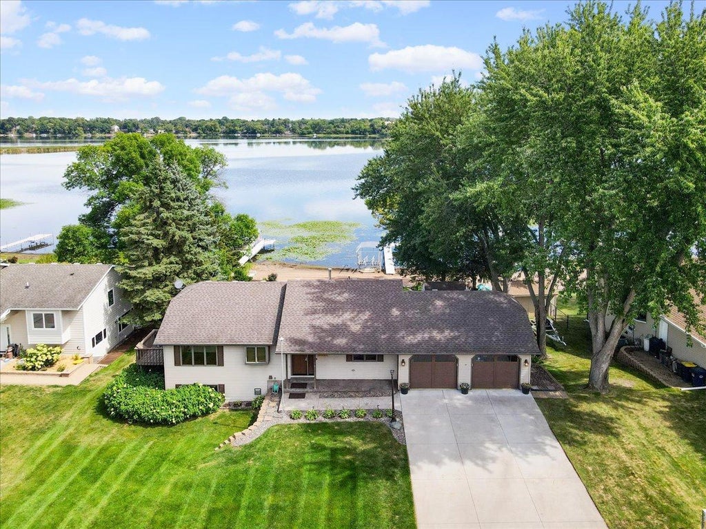 Photo of 31117 Peninsula Avenue, Lindstrom, MN 55045 (MLS # 7113536)