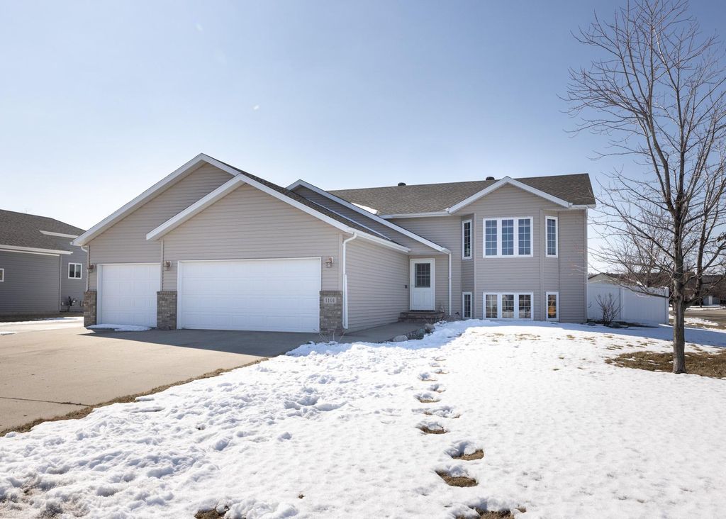 Photo of 1101 4th Avenue NE, Dilworth, MN 56529 (MLS # 7053797)