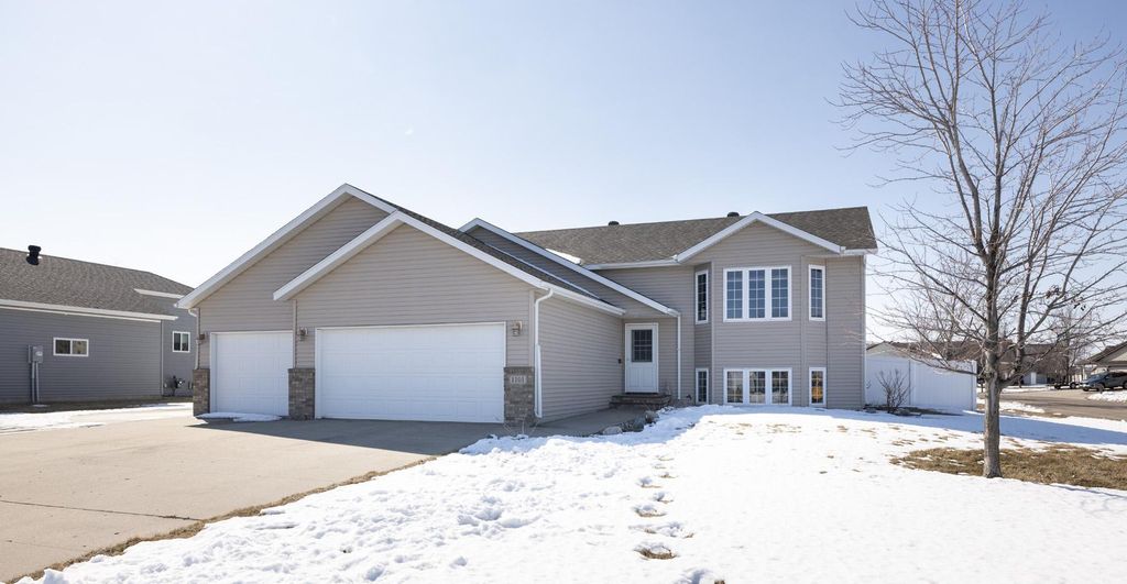 Photo of 1101 4th Avenue NE, Dilworth, MN 56529 (MLS # 7053797)