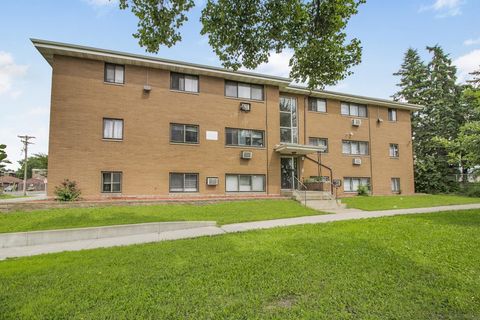 165 Wheelock Parkway W Saint Paul MN 55117
