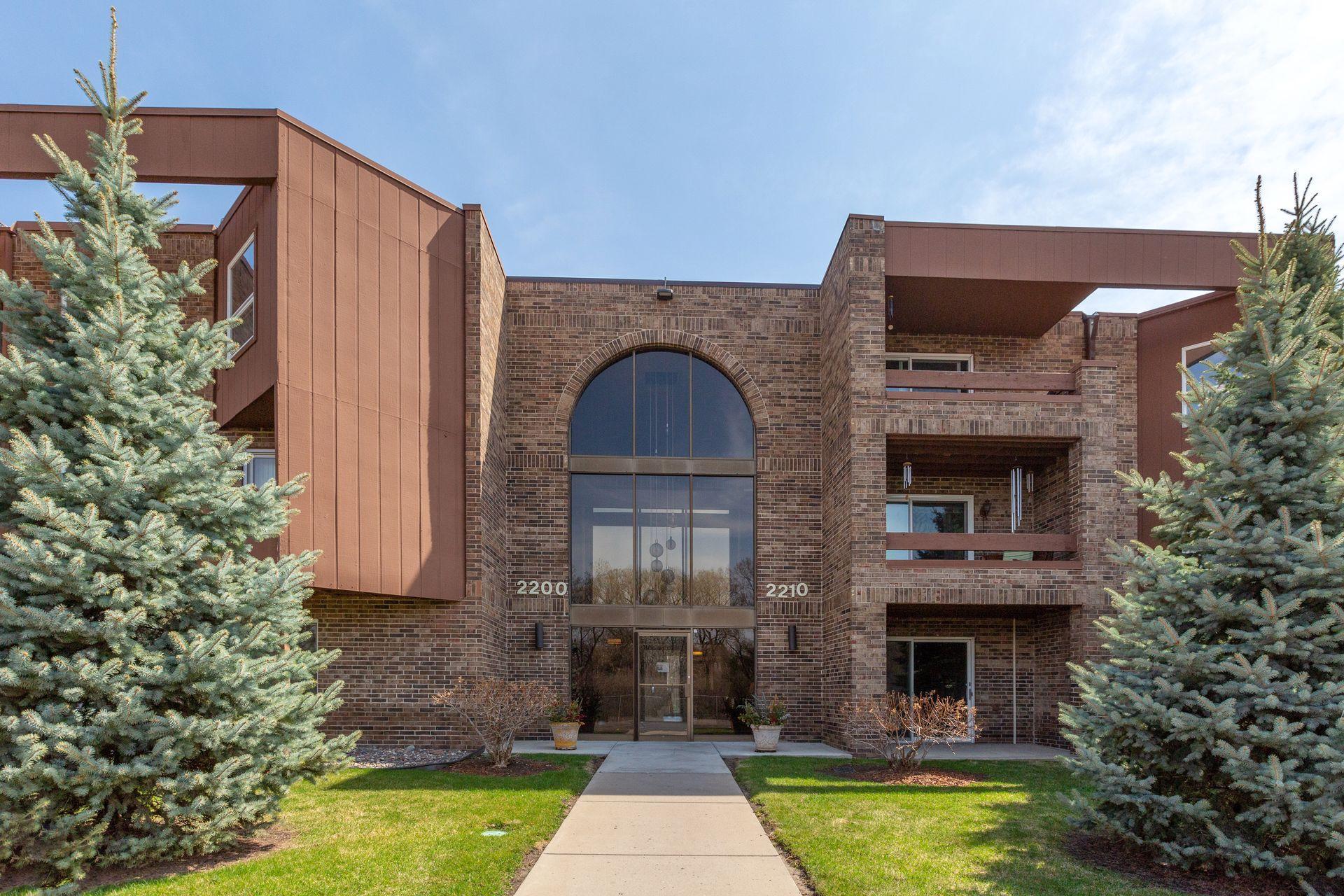 2240 Midland Grove Road 306