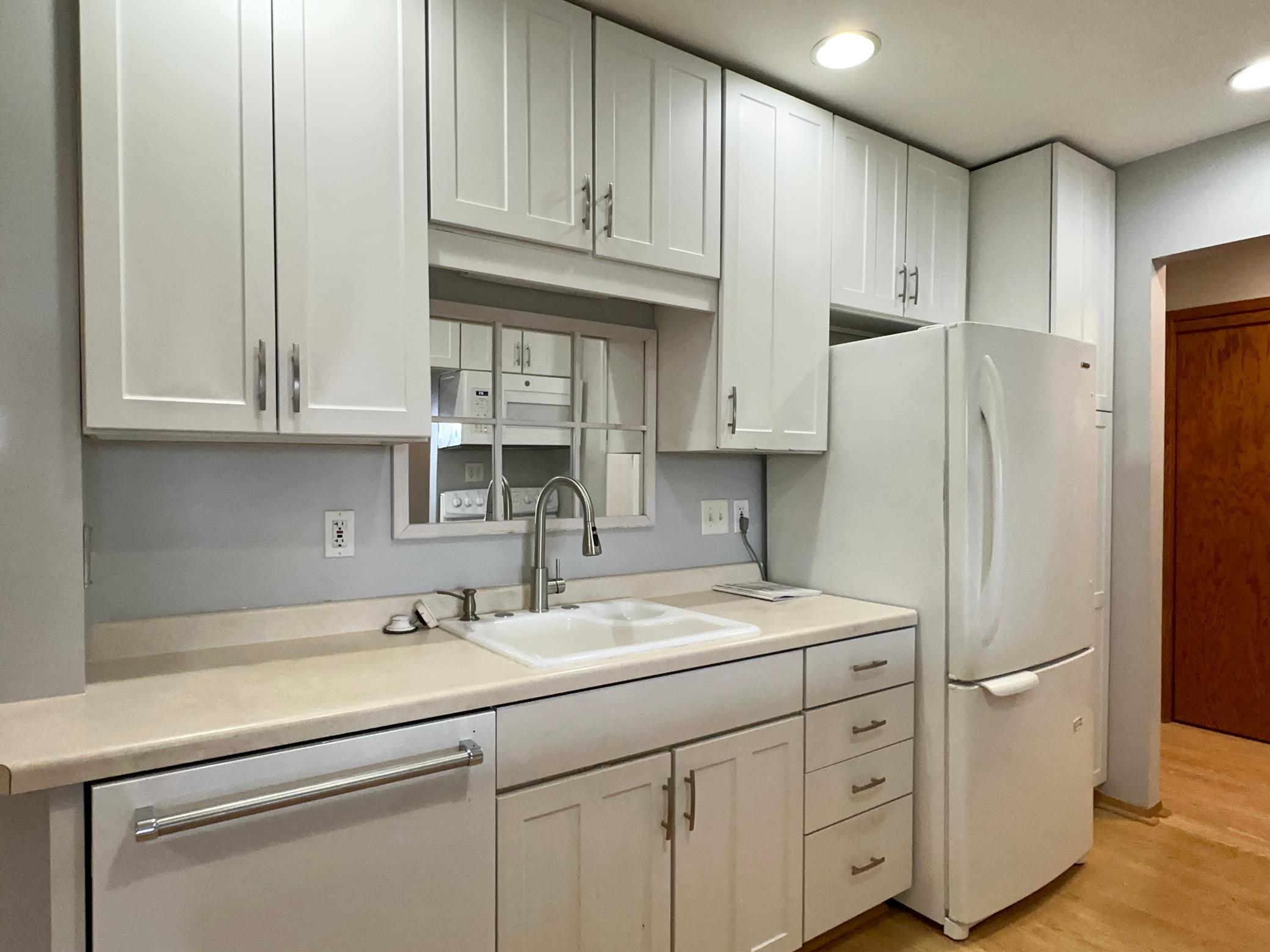 2240 Midland Grove Road 306