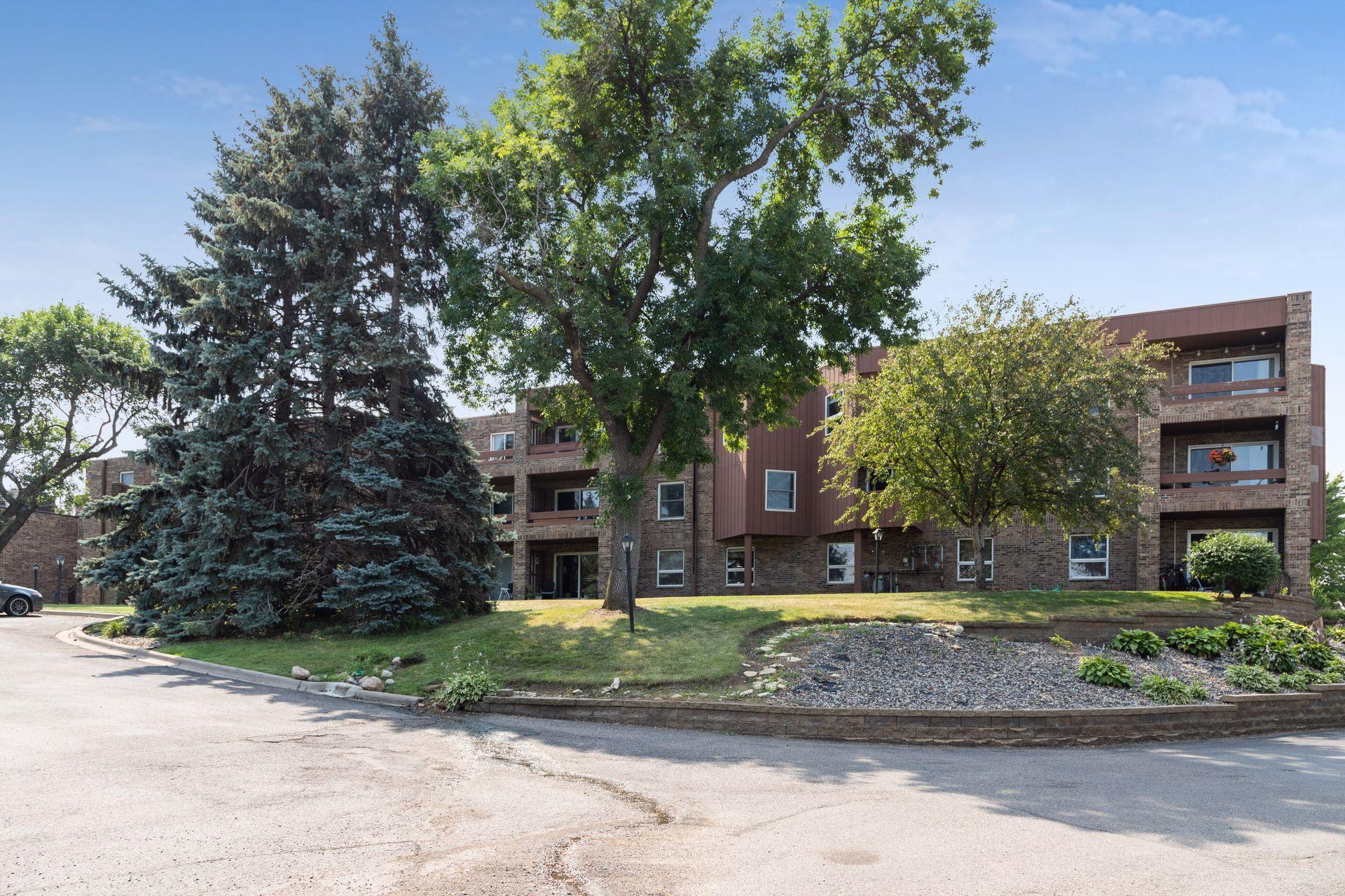 2240 Midland Grove Road 306