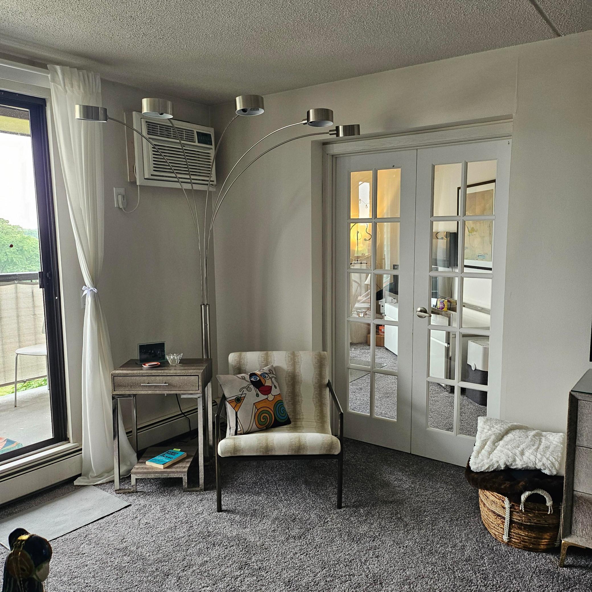 2601 Kenzie Terrace 519