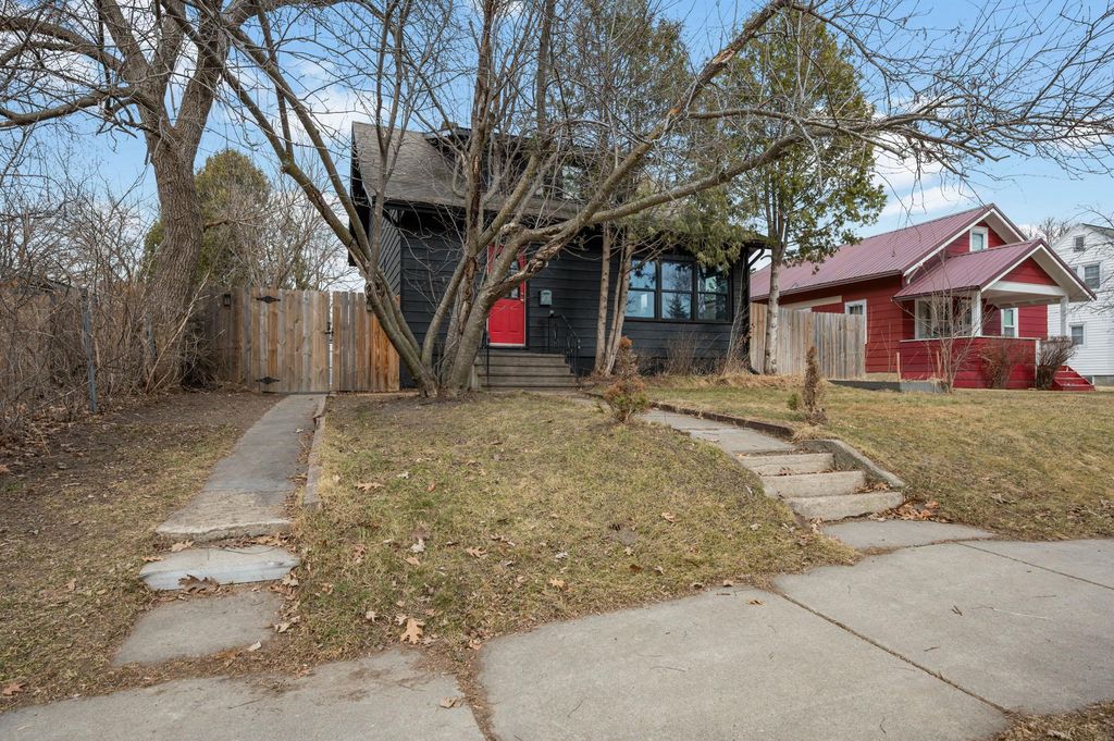 Photo of 209 NE 8th Street, Grand Rapids, MN 55744 (MLS # 7049058)