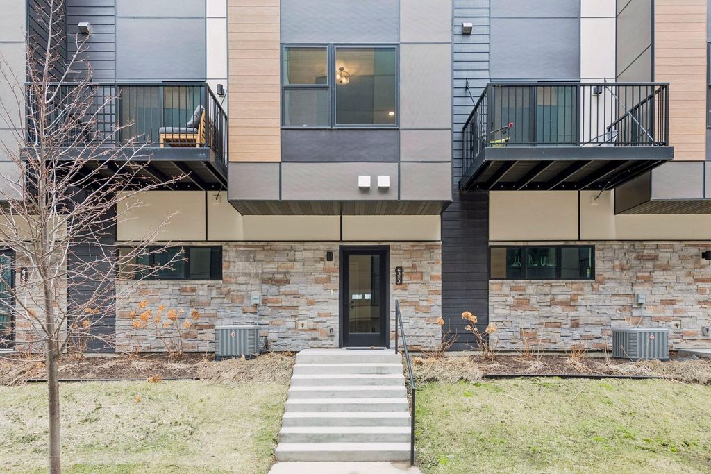 Photo of 6353 16th Avenue S, Richfield, MN 55423 (MLS # 7052579)