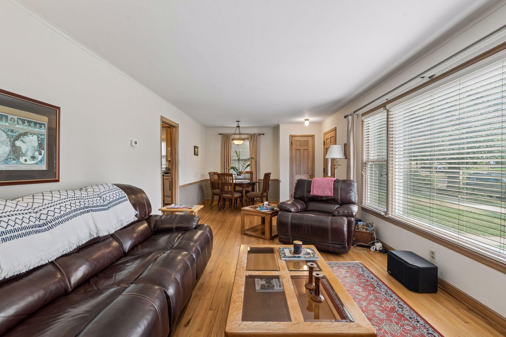 2245 Highland Parkway