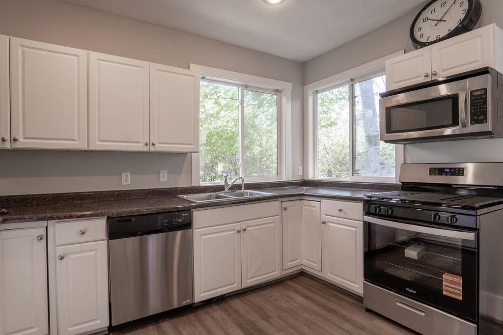 Photo of 1602 Johnson St St NE, Minneapolis, MN 55413 (MLS # 7011672)