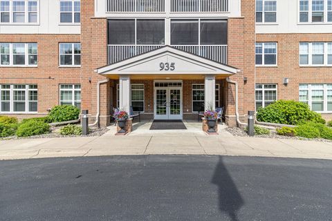 935 Ferndale Street N 210 Maplewood MN 55119