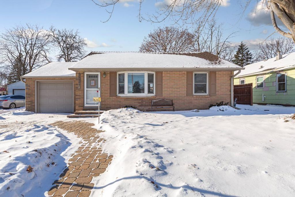 Photo of 1402 4th Street SW, Austin, MN 55912 (MLS # 7000050)