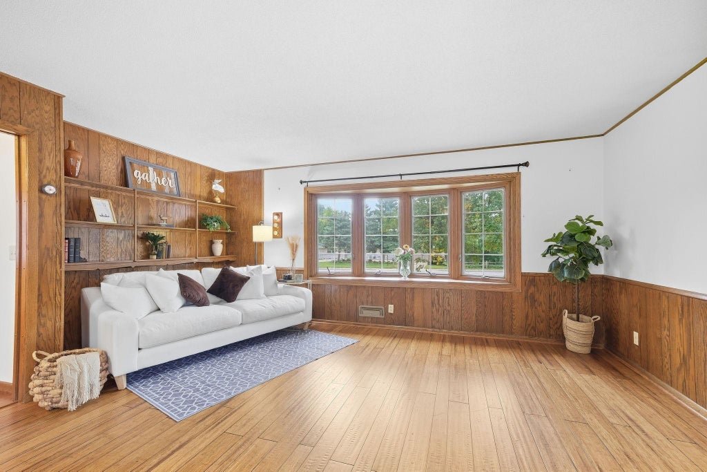 Photo of 1436 E Old Shakopee Road, Bloomington, MN 55425 (MLS # 7147322)