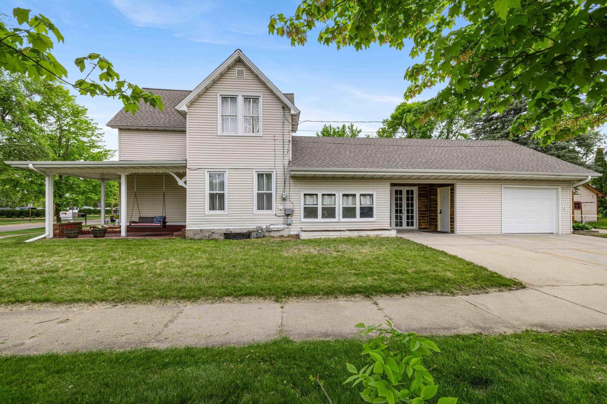 504 N 4th Street
