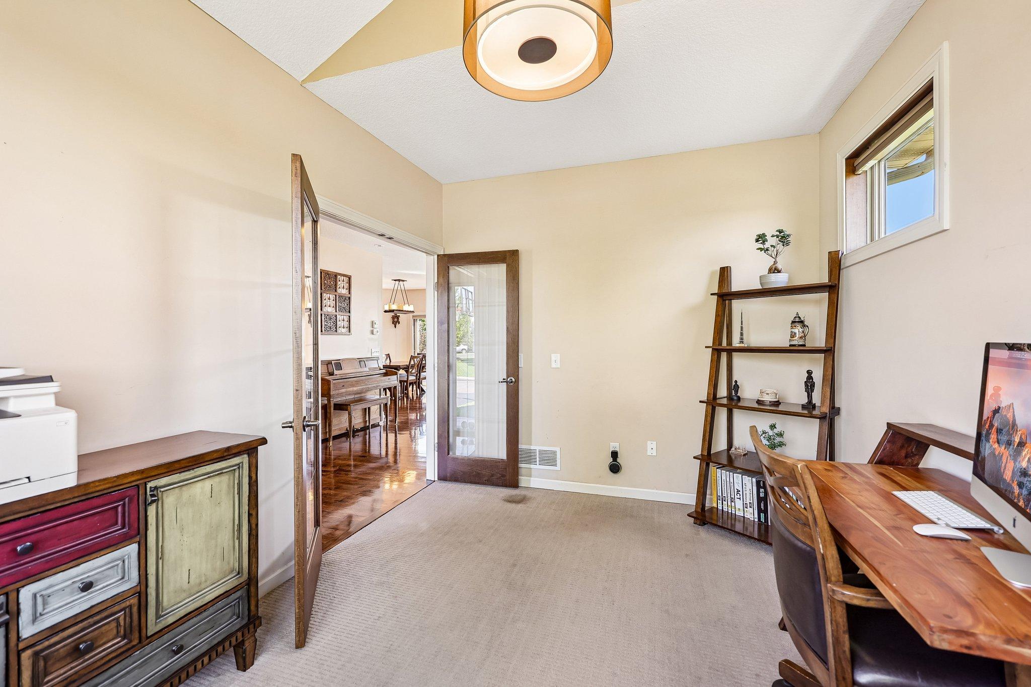 643 Parkside Court