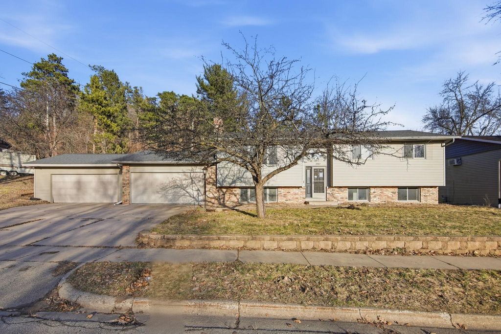 Photo of 1907 Gernentz Lane, Red Wing, MN 55066 (MLS # 7066733)