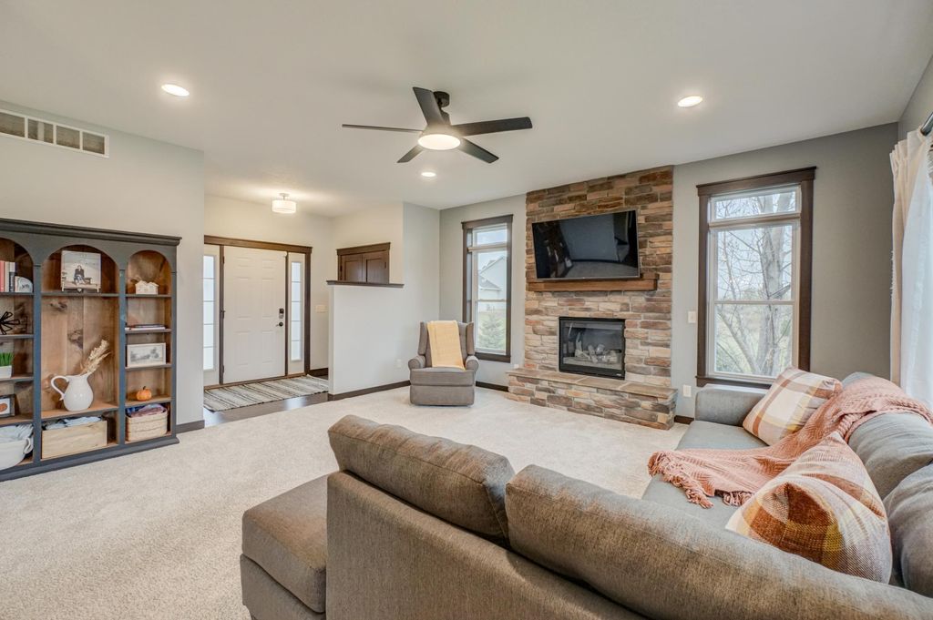 Photo of 1261 84th Street, Saint Joseph Twp, WI 54017 (MLS # 6810129)