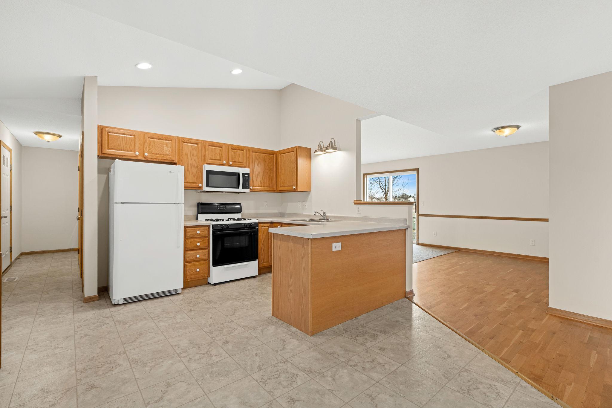905 W Ridge Court