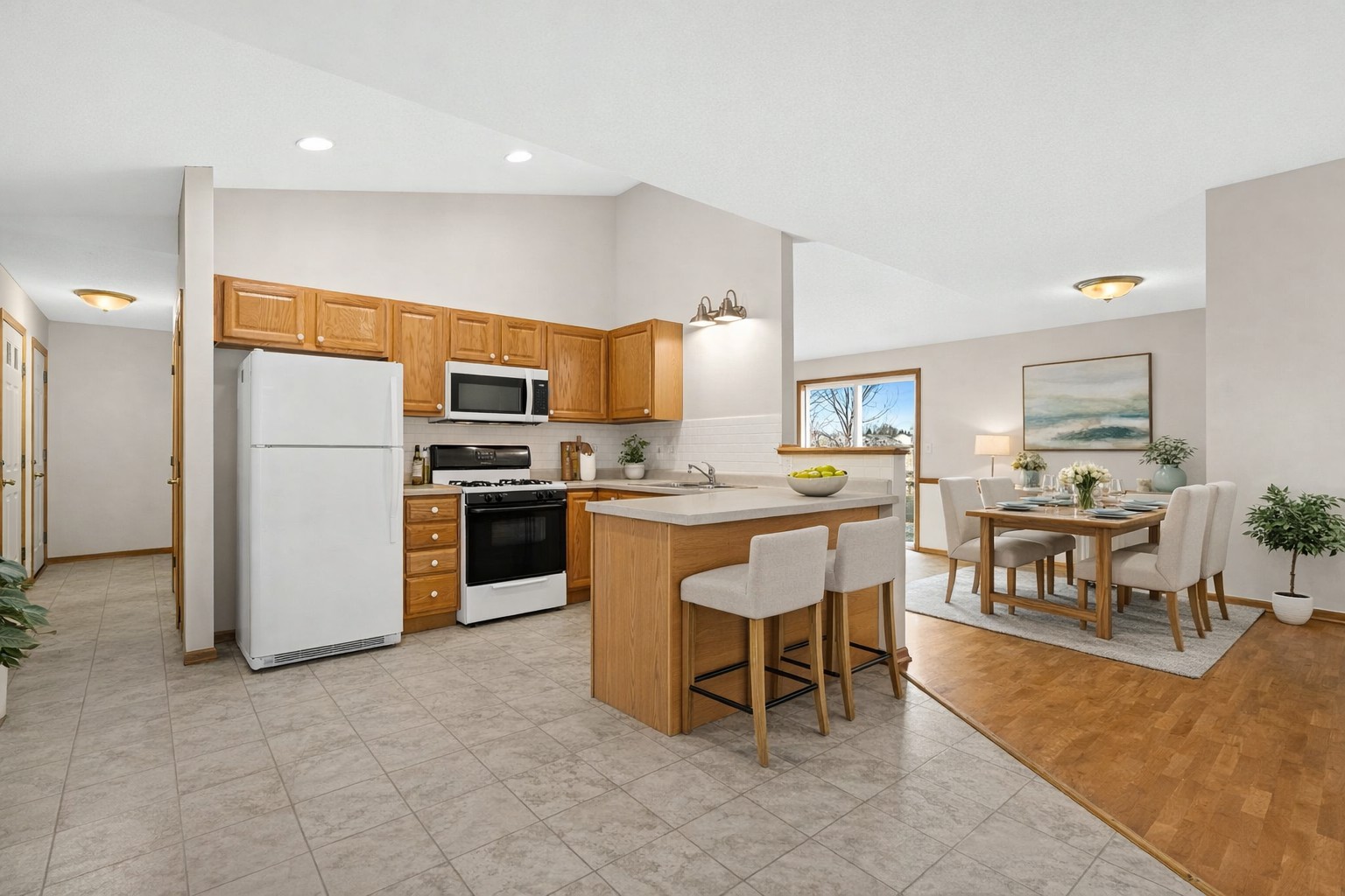 905 W Ridge Court