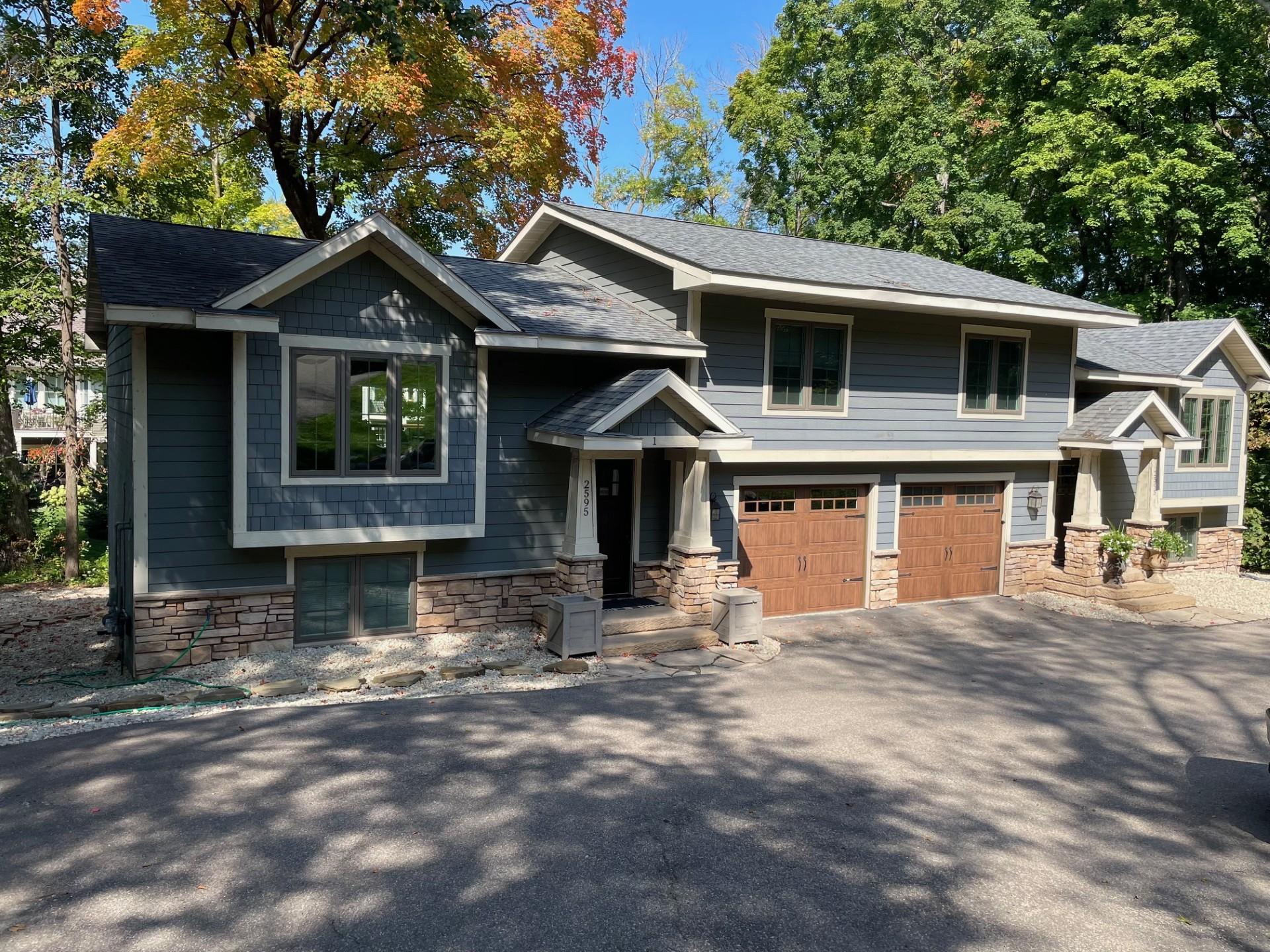2595 Lydiard Circle