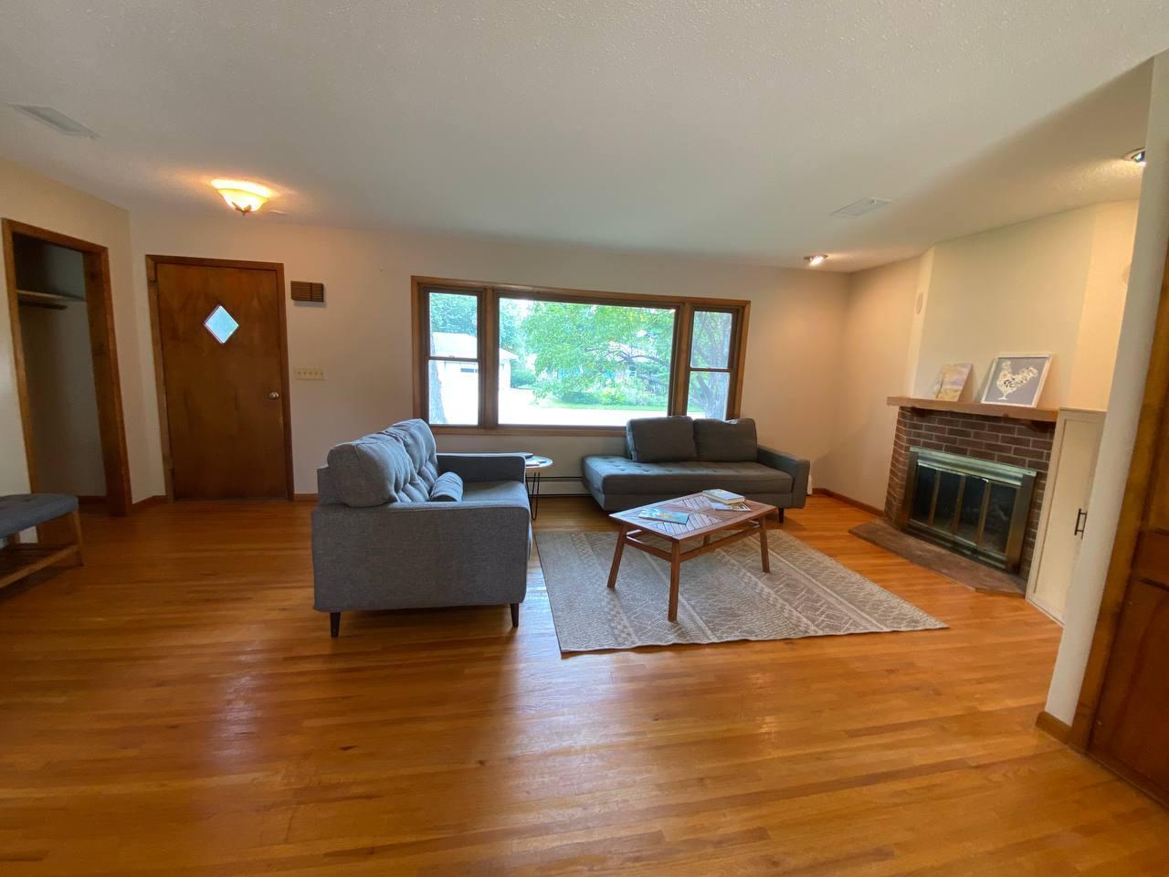 719 Grandview Avenue W