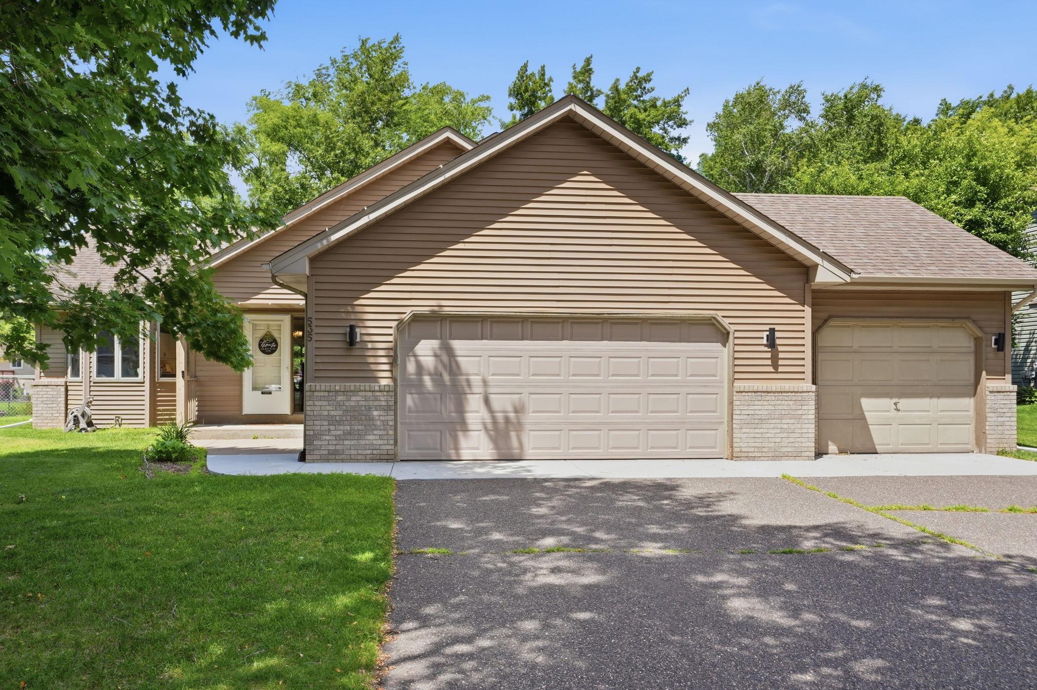 535 Hawthorn Road