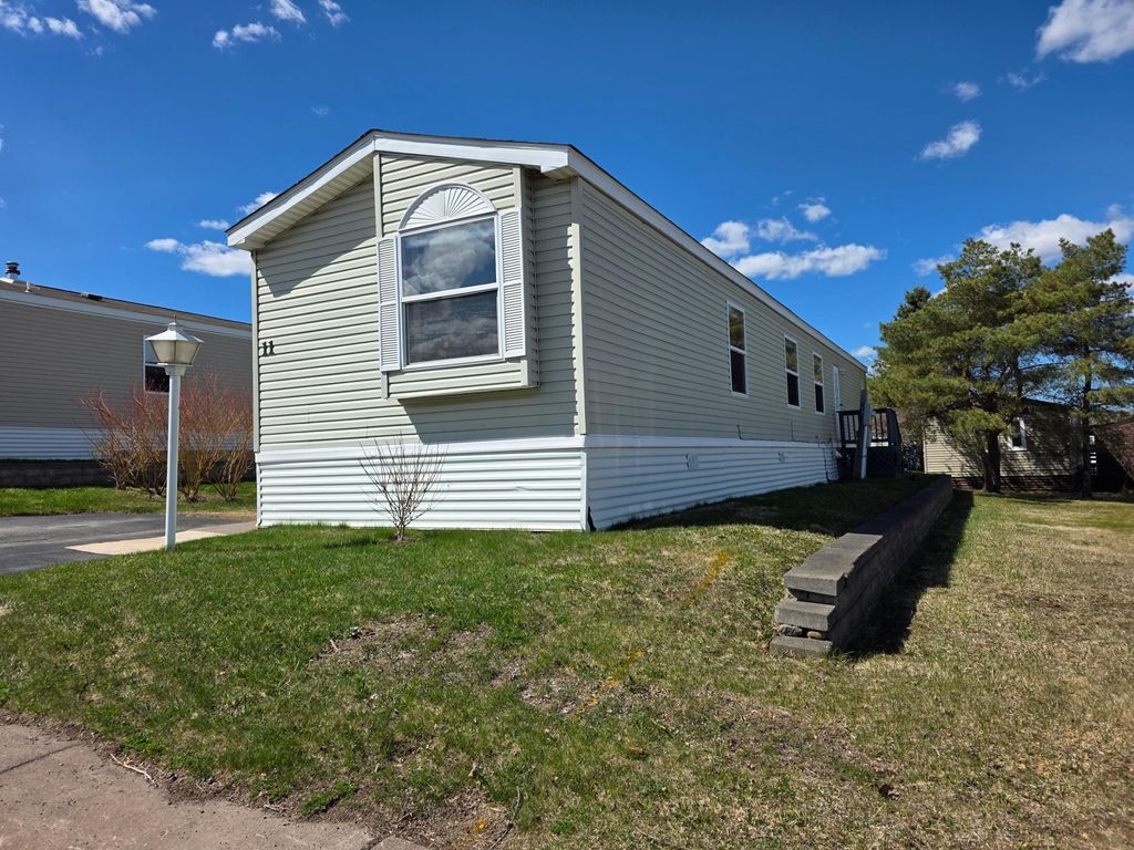 Photo of 11 Holly Lane, Duluth, MN 55810 (MLS # 7074018)