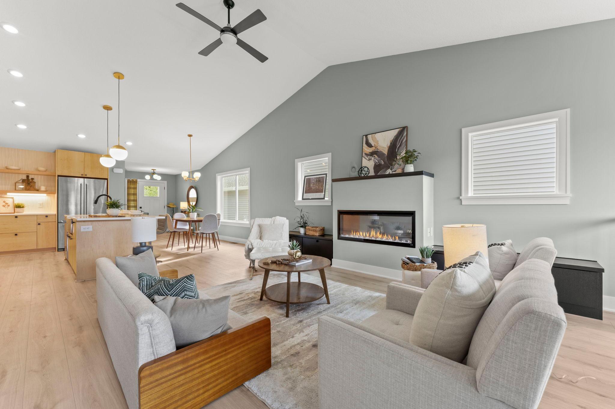257 Mccarrons Place W