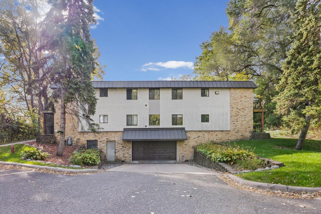 Photo of 1725 Dellwood Avenue #204, Roseville, MN 55113 (MLS # 7159445)