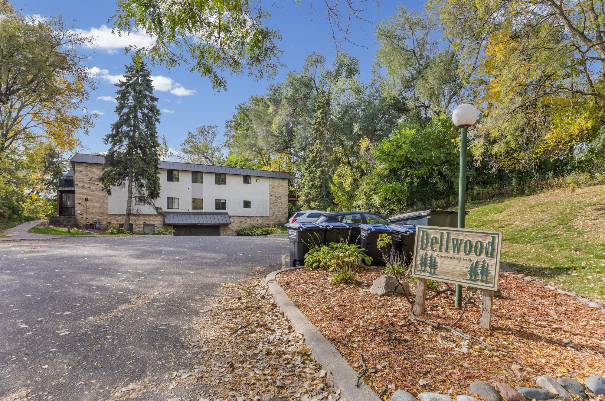 1725 Dellwood Avenue 204
