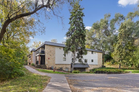 Photo of 1725 Dellwood Avenue #204, Roseville, MN 55113 (MLS # 7159445)