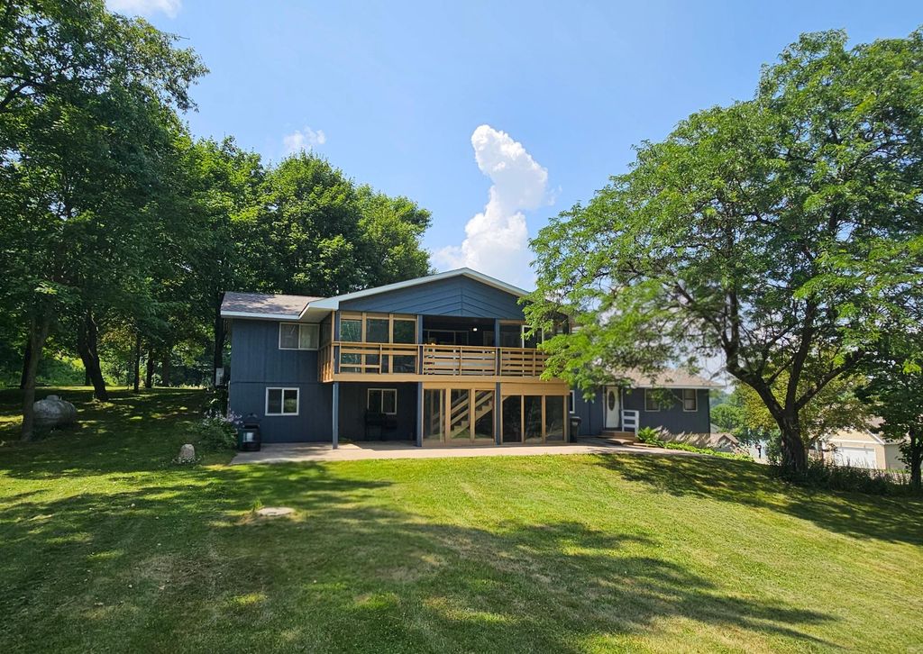 Photo of 23221 Green Acres Drive, Richmond, MN 56368 (MLS # 7111910)