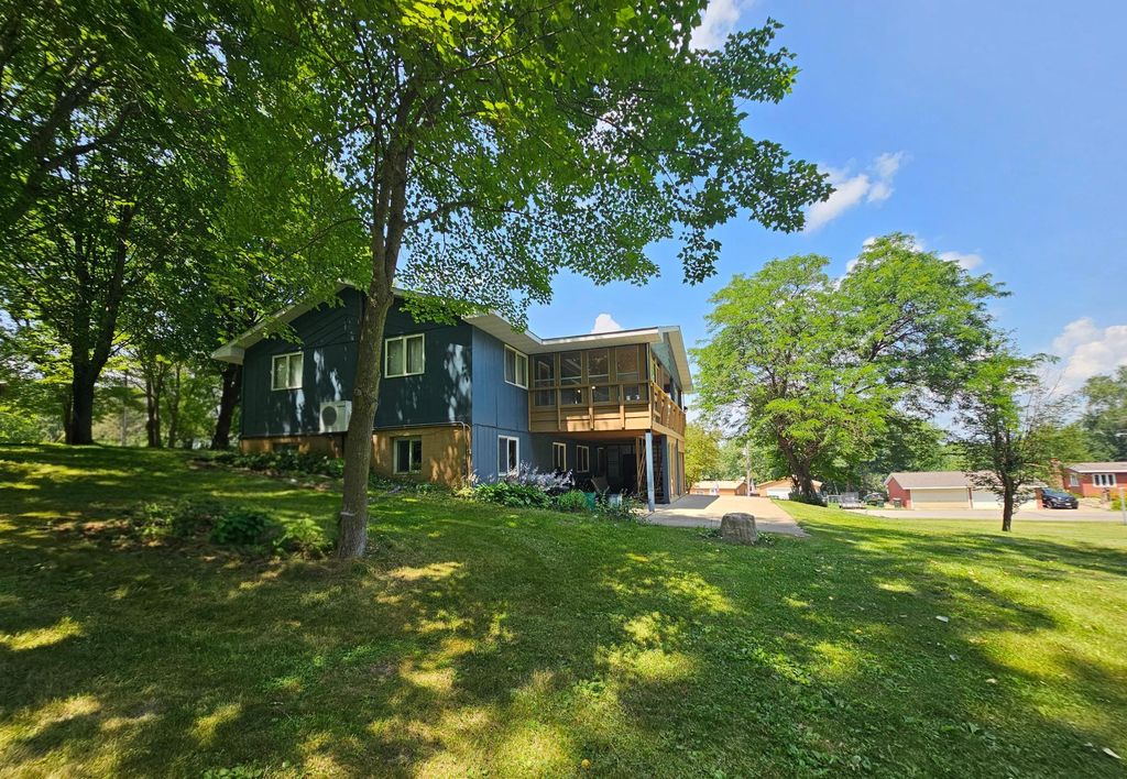 Photo of 23221 Green Acres Drive, Richmond, MN 56368 (MLS # 7111910)
