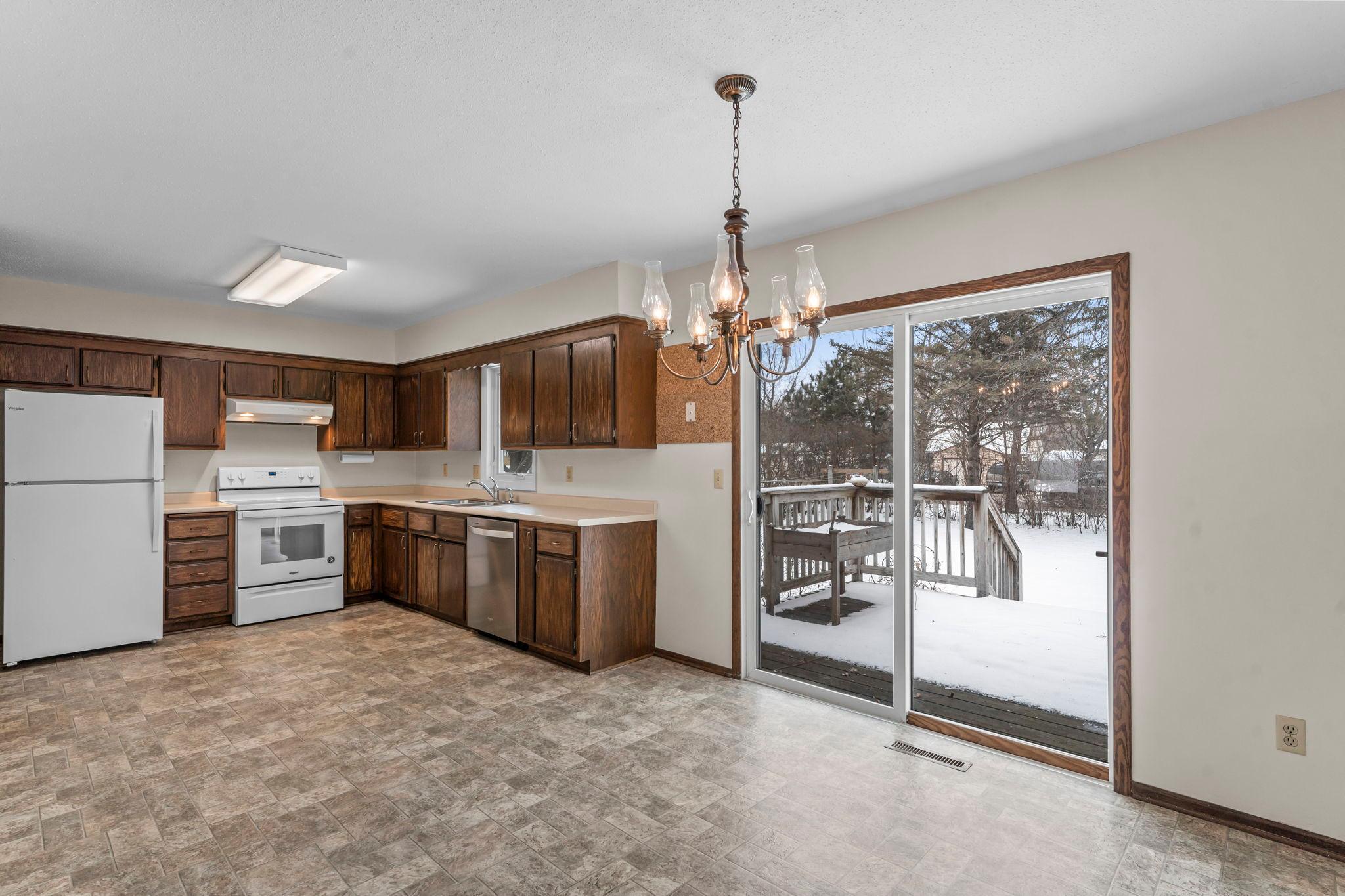 5538 Saint Stephens Street