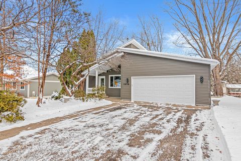 1939 Long Lake Road New Brighton MN 55112