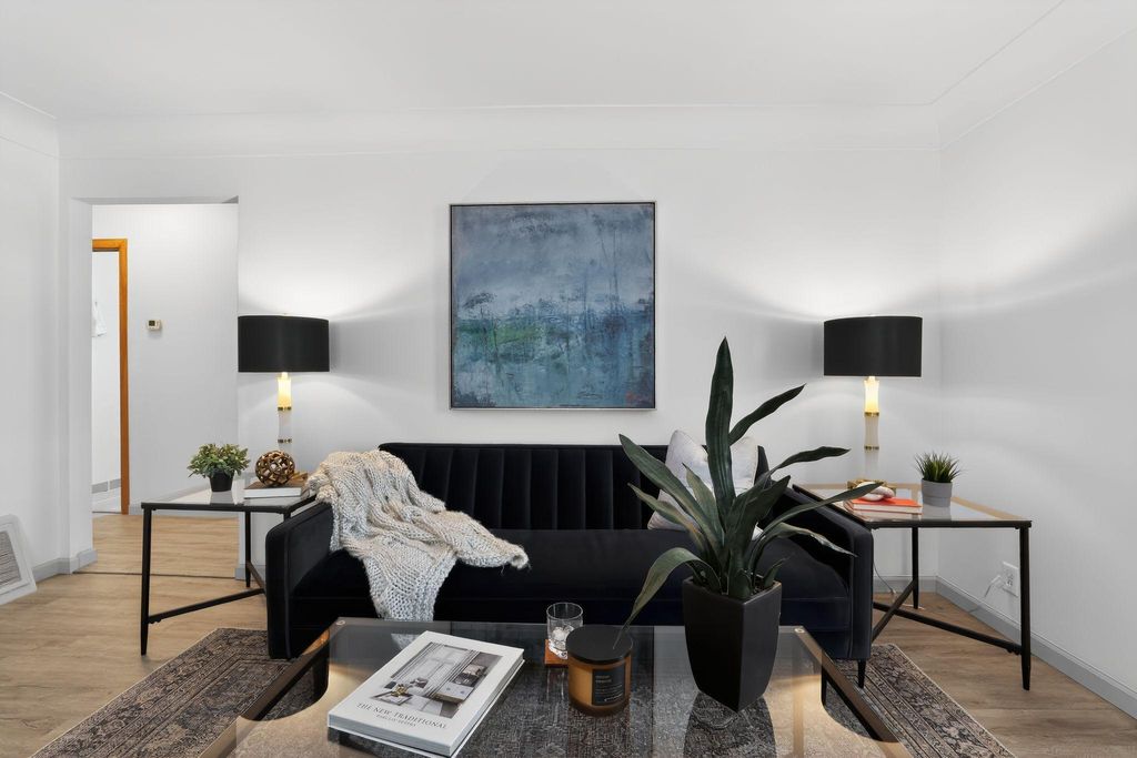 Photo of 8515 Wentworth Avenue S, Bloomington, MN 55420 (MLS # 7007329)