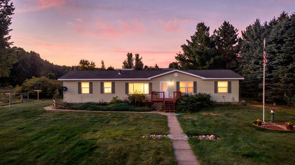 641 240TH ST, OSCEOLA, WI 54020 - Image ef39e2377f227ddf006b2f1b62fe2f1f/3500540782