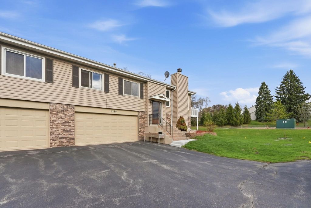 Photo of 5189 Beachside Drive, Minnetonka, MN 55343 (MLS # 7067295)