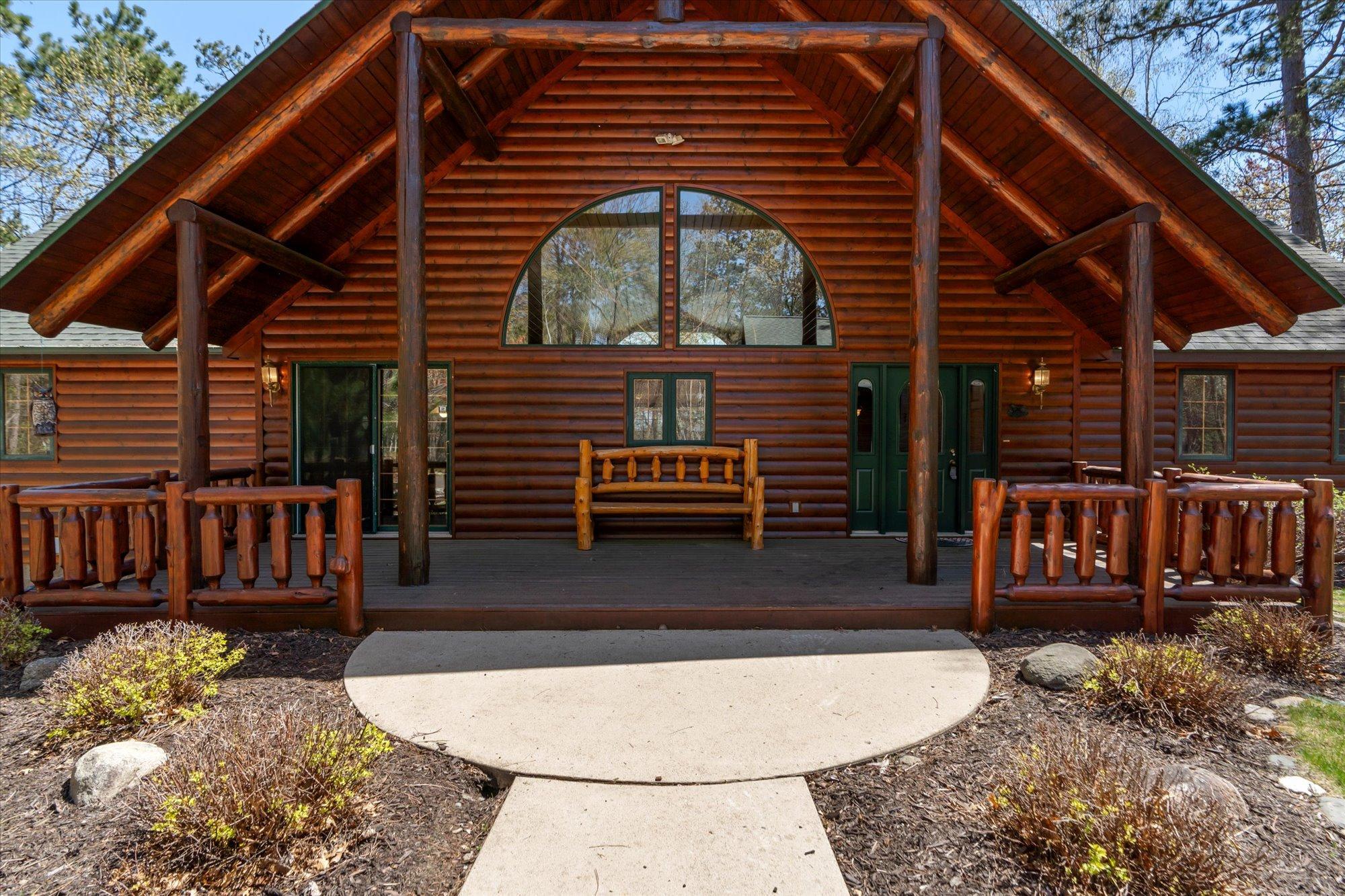 10047 Wood Ridge