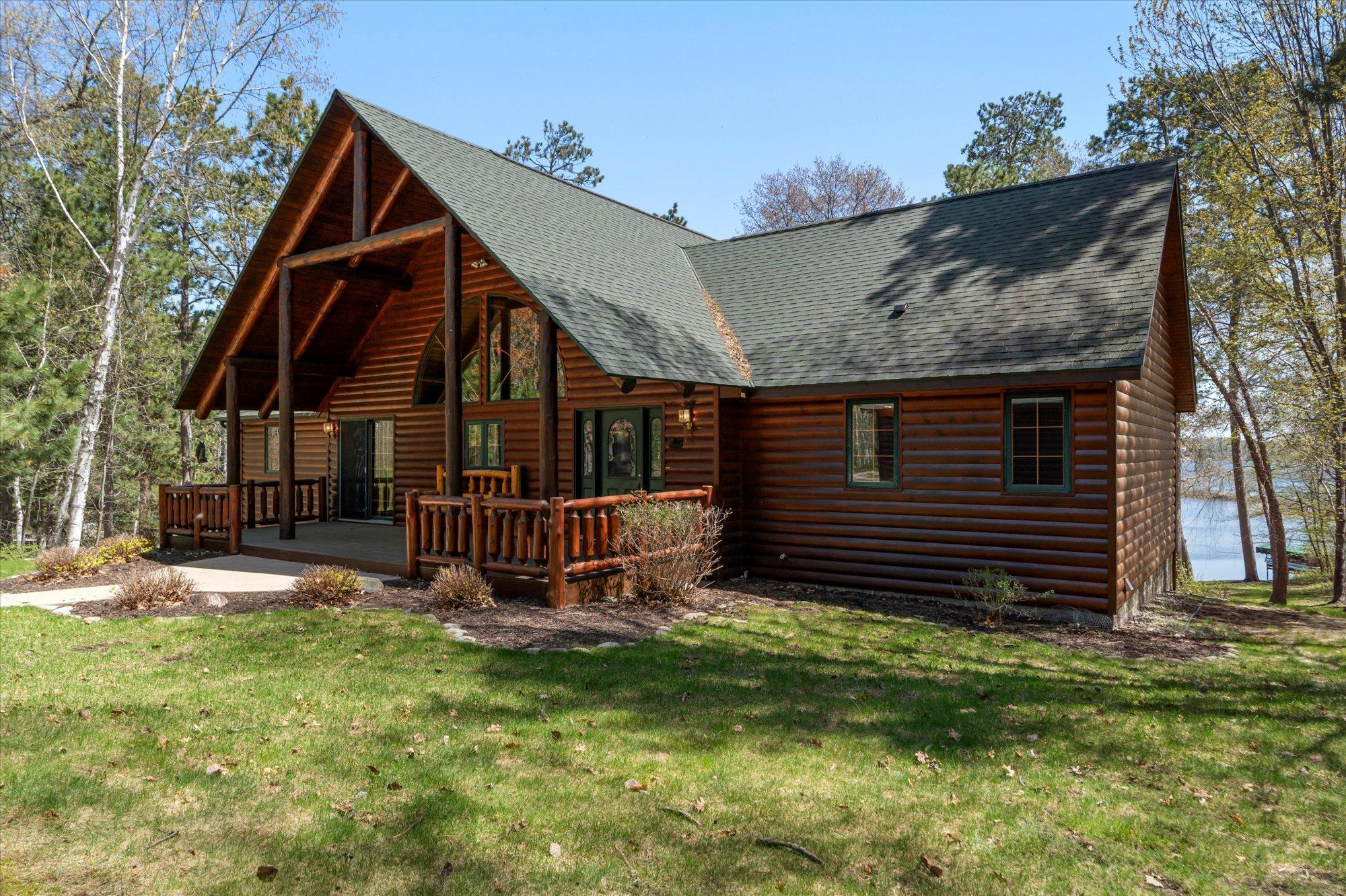 10047 Wood Ridge