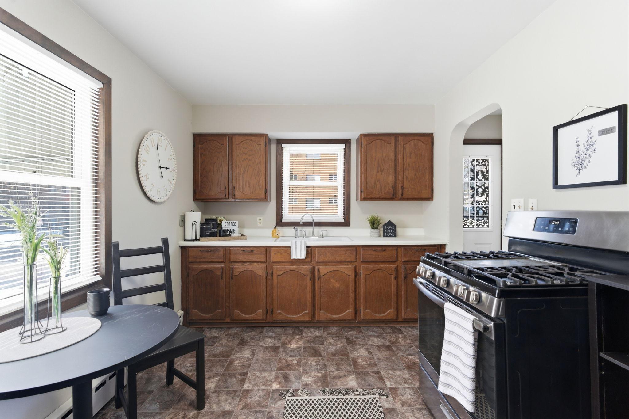 3358 Tyler Street NE