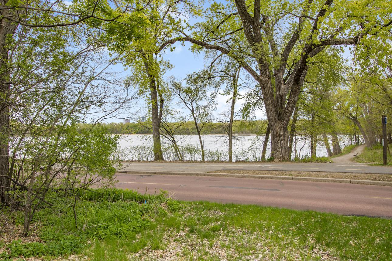 2036 Cedar Lake Parkway