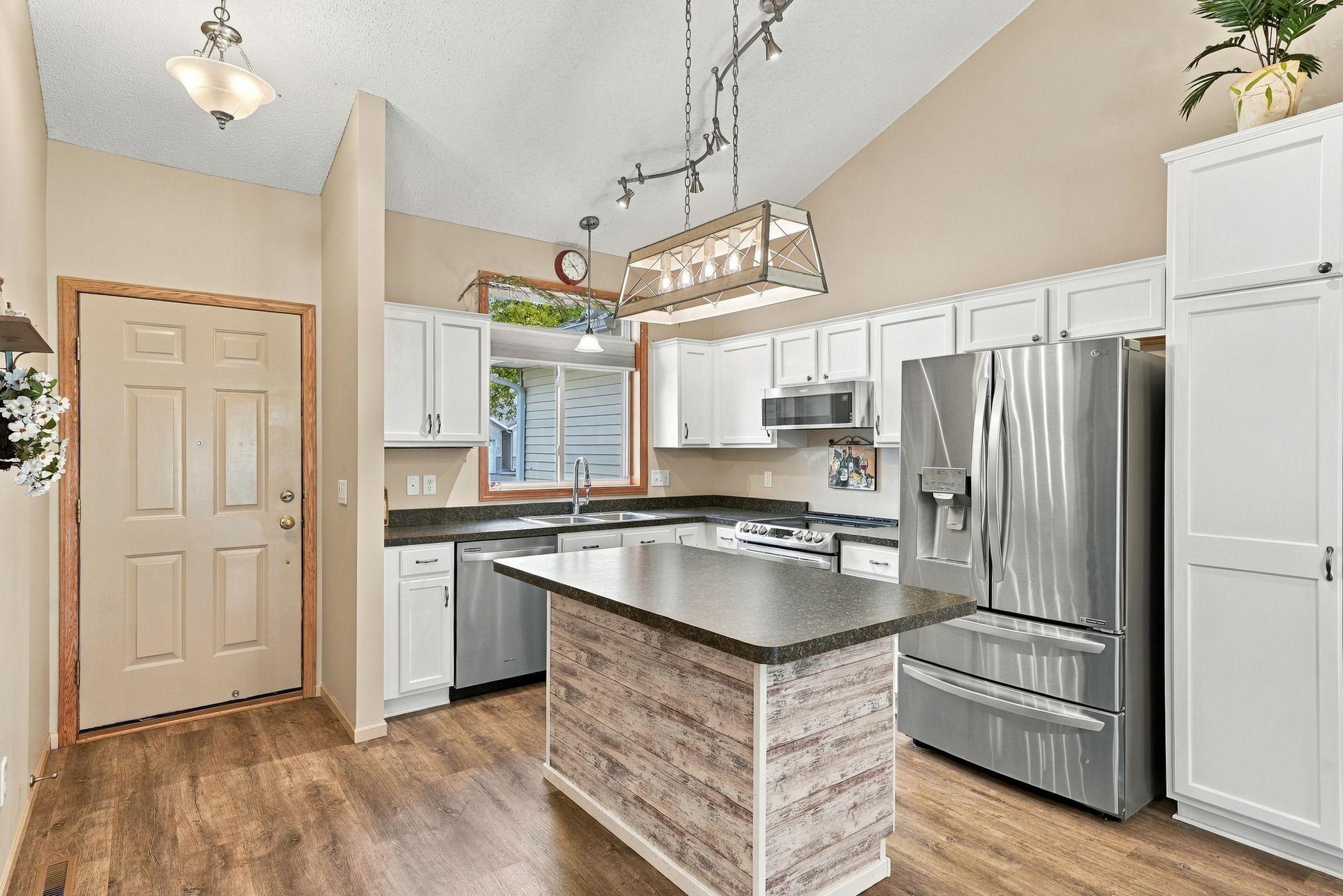 4100 Jarmann Lane