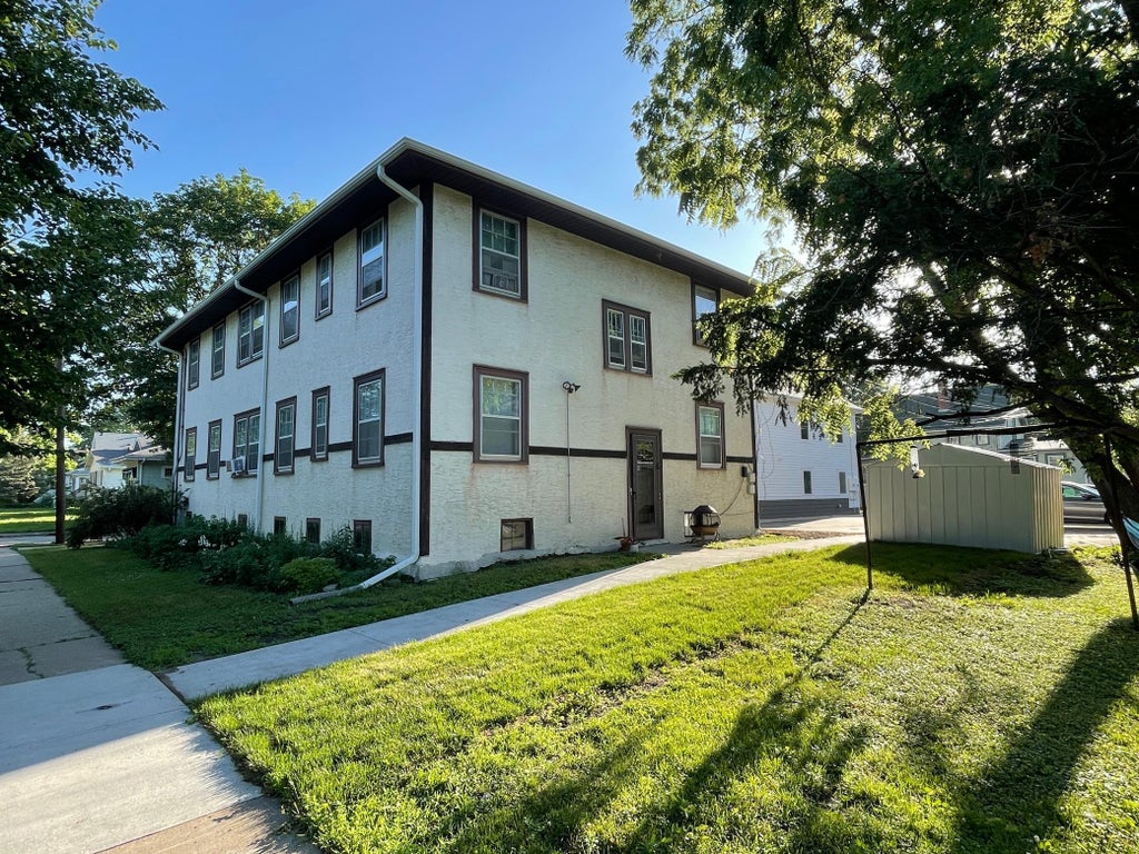 Photo of 2100 Fairmount Street SE, Minneapolis, MN 55414 (MLS # 7144427)
