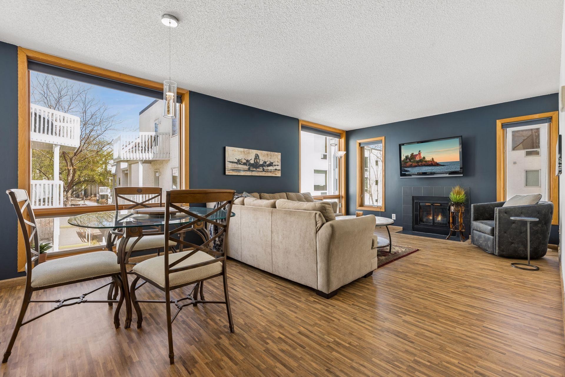 3049 Lake Shore Drive A