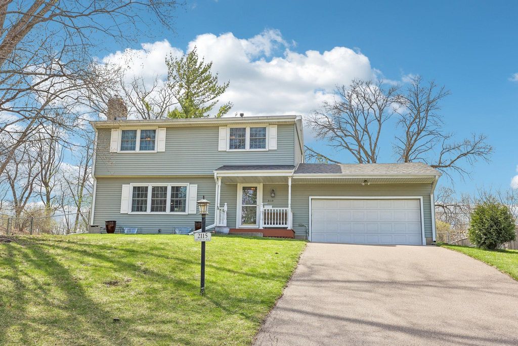 Photo of 2115 Decatur Avenue N, Golden Valley, MN 55427 (MLS # 7061015)