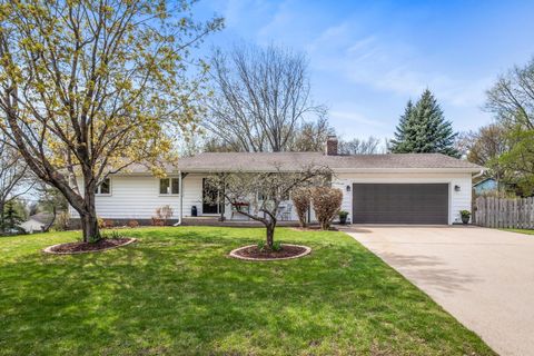 1496 Sunshine Circle Chaska MN 55318